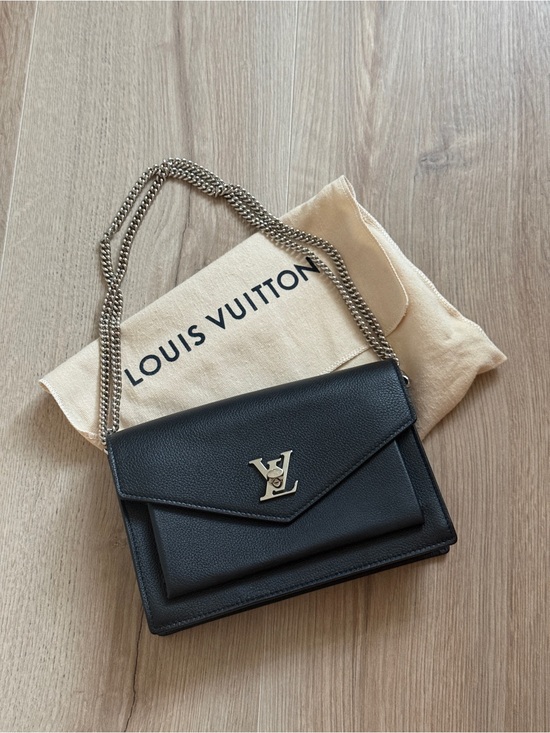 Louis Vuitton Handbags - Louis Vuitton Black Leather Chain Crossbody Bag with Silver Hardware
